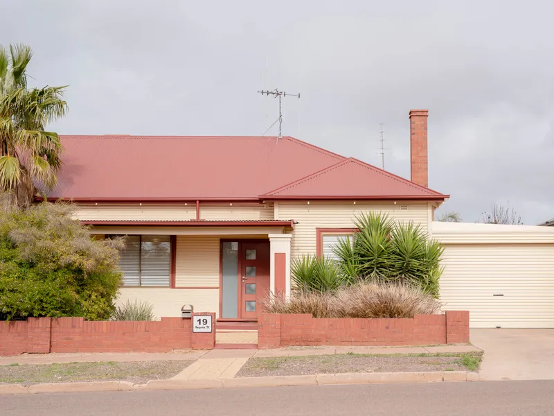 A little beauty that's big in style