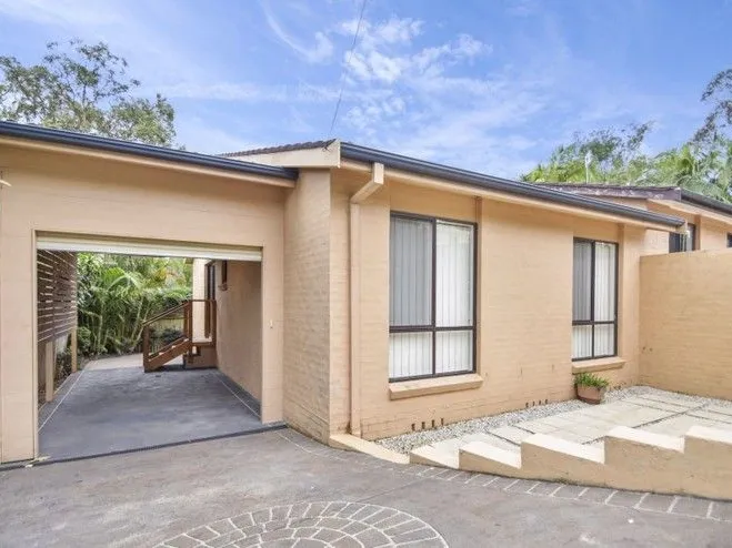 Single level living in an ideal location