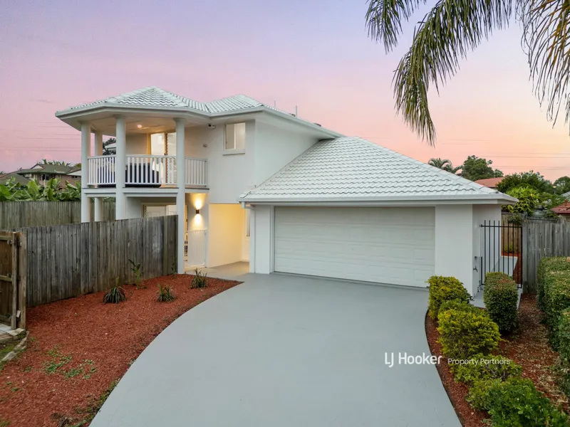 A Rare Standalone Fully Renovated Home Across from Sunnybank Hills State School