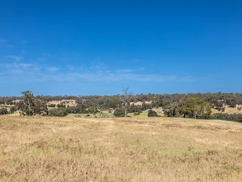 UNDER OFFER, UNDER OFFER, UNDER OFFER!