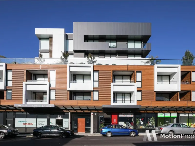 LEO - Sophisticated and Stylish