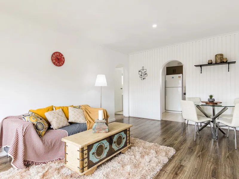 Light-filled living in the heart of harmonious Glenside