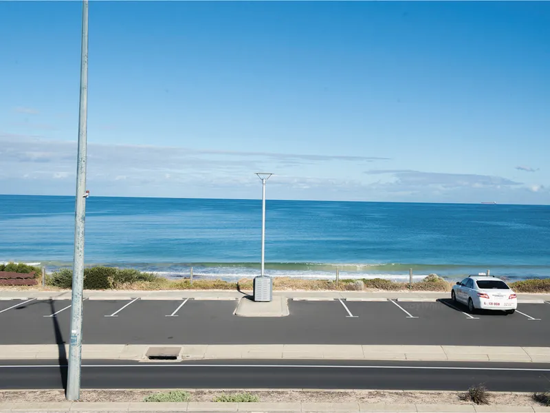 THE BEST SOUTH BUNBURY HAS TO OFFER OVER THREE LEVELS WITH UNINTERRUPTED OCEAN VIEWS, FULLY FURNISHED/EQUIPPED WITH ALL YOU WOULD EVER NEED!