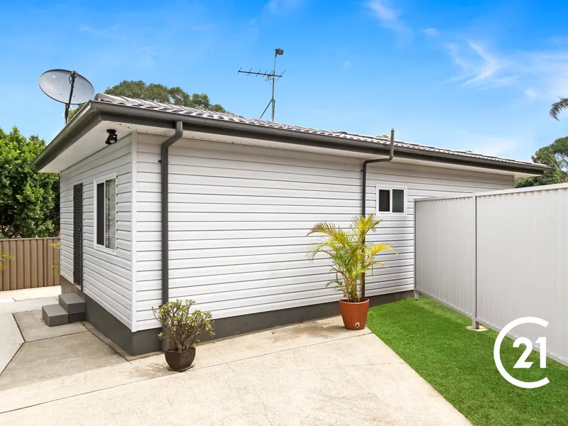 LIKE NEW - 2-BEDROOM HOME!