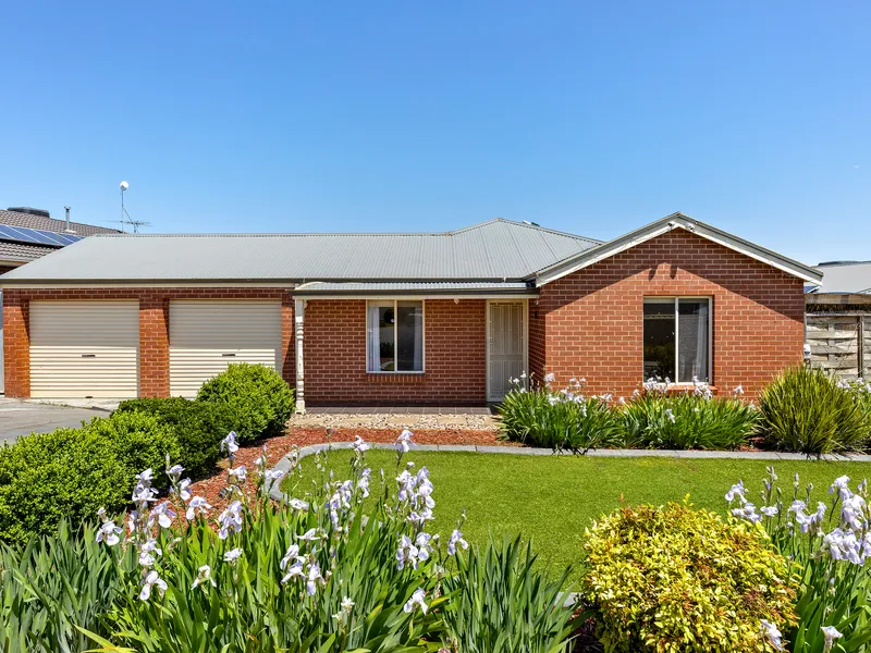 ENORMOUS AND EXCEPTIONAL ON EXFORD!