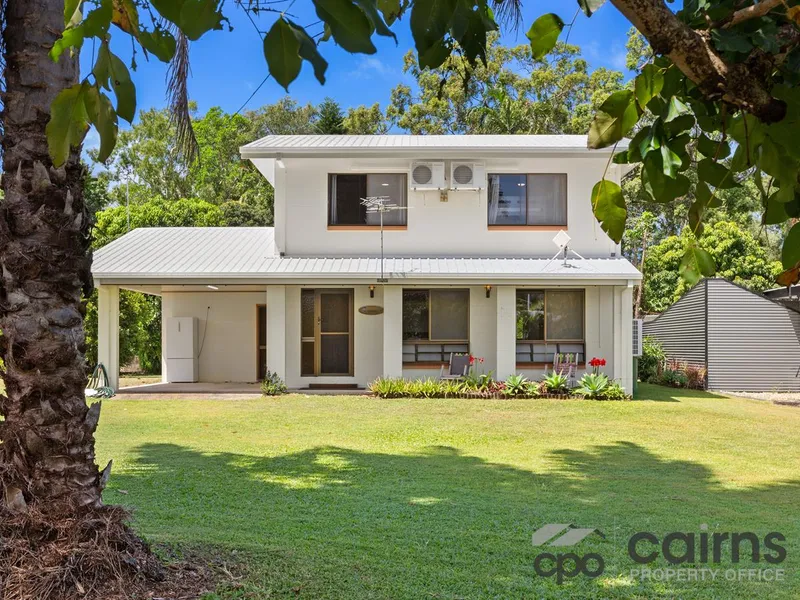 Dream Location, Water Views, the Perfect Weekender!