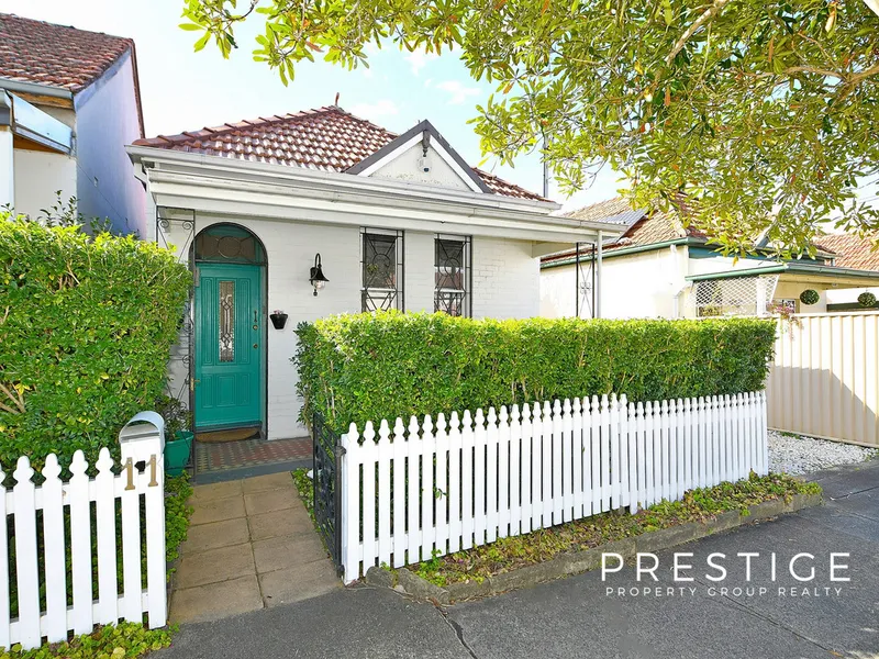 Charming Banksia Cottage