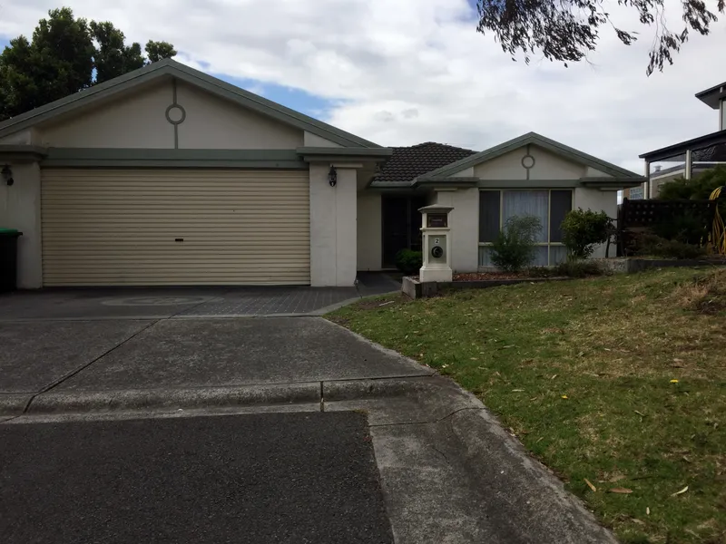 This home is available to inspect by private appointment. Please call Rachel Schwarze on 0474 474 028 to book your private appointment.