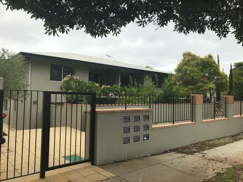 QUIET COMPLEX IN SOUGHT AFTER AVENUE LOCATION