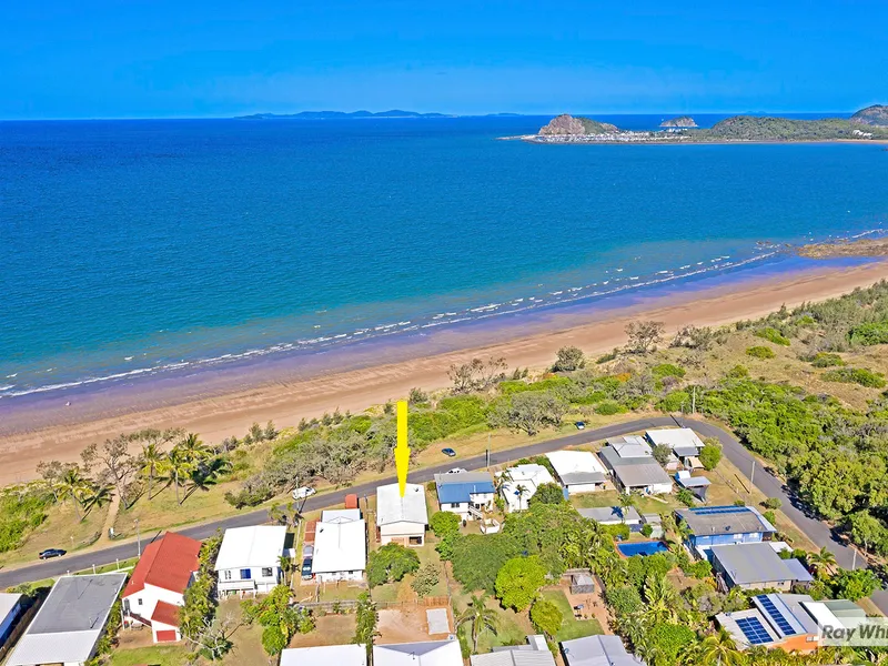 Lammermoor / Cooee Bay Beachfront.