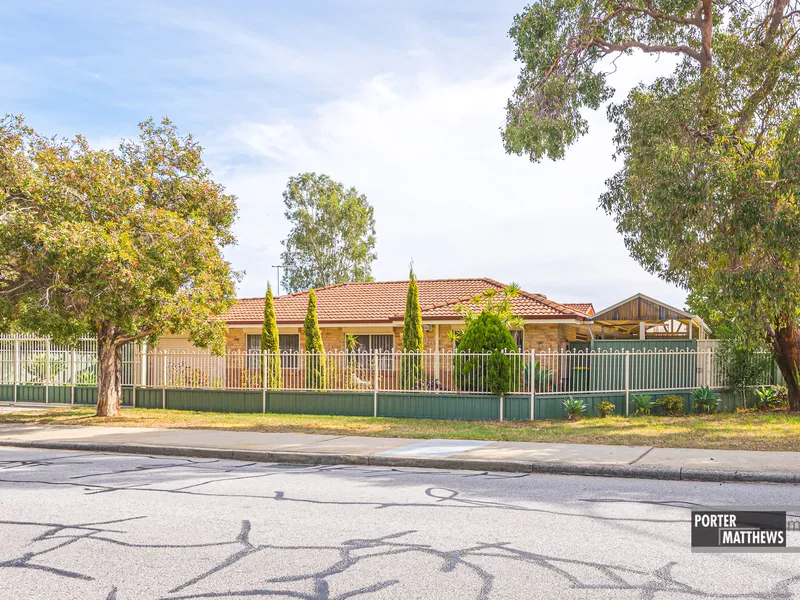 Proven Location, Perfect to Transport, Shops & Schools