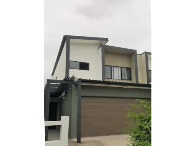 Fully Furnished 3 Bedroom Townhouse Ready to Move In