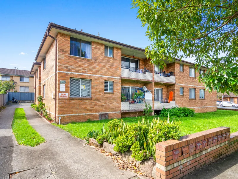 PERFECT FOR FIRST HOME BUYERS OR INVESTORS! - OPEN TO VIEW SATURDAY 12-12.30PM