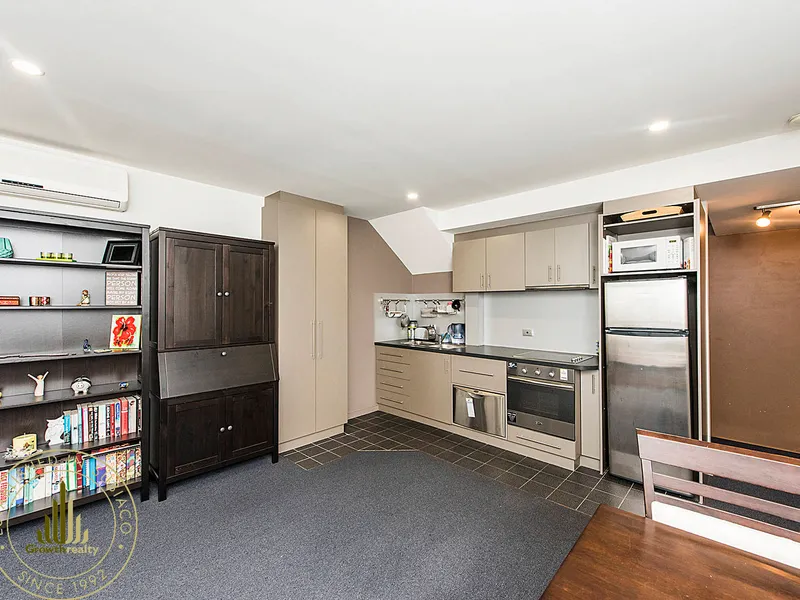 Well Located, Inner Subi Apartment