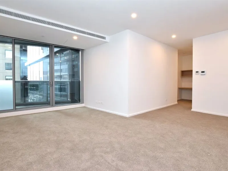 NEW CHIC ONE BEDROOM APARTMENT LOCATED IN THE HEART OF SOUTHBANK