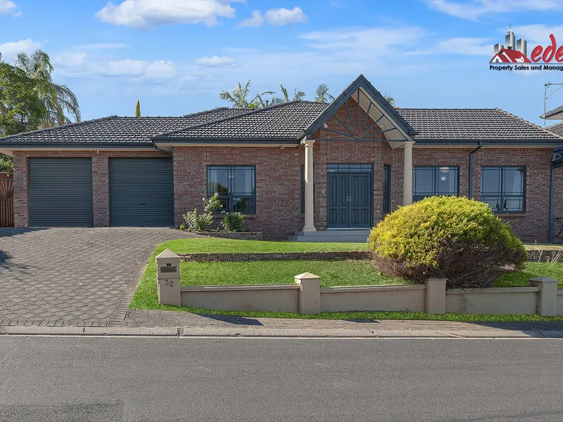ROYAL DWELLING IN ROSSLYN PARK SA!