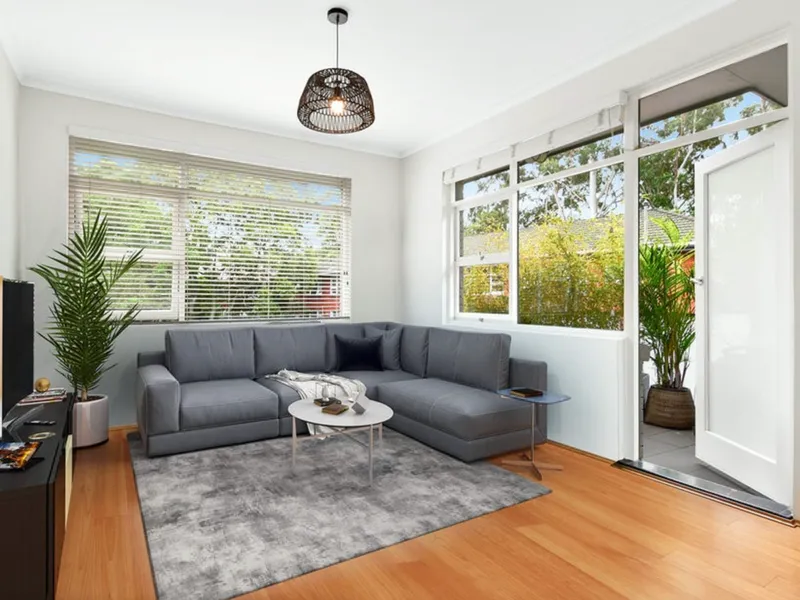 Gorgeous 2 bed apartment in Balgowlah with oversized garage + storage