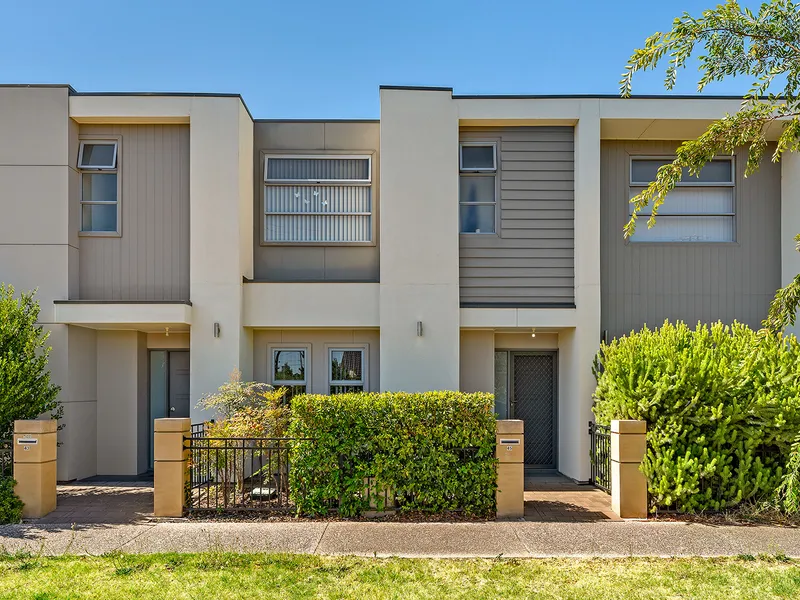 MODERN & STYLISH WITH ROOM TO MOVE!