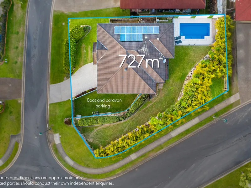 SUPURB FAMILY HOME/DUAL LIVING POTENTIAL