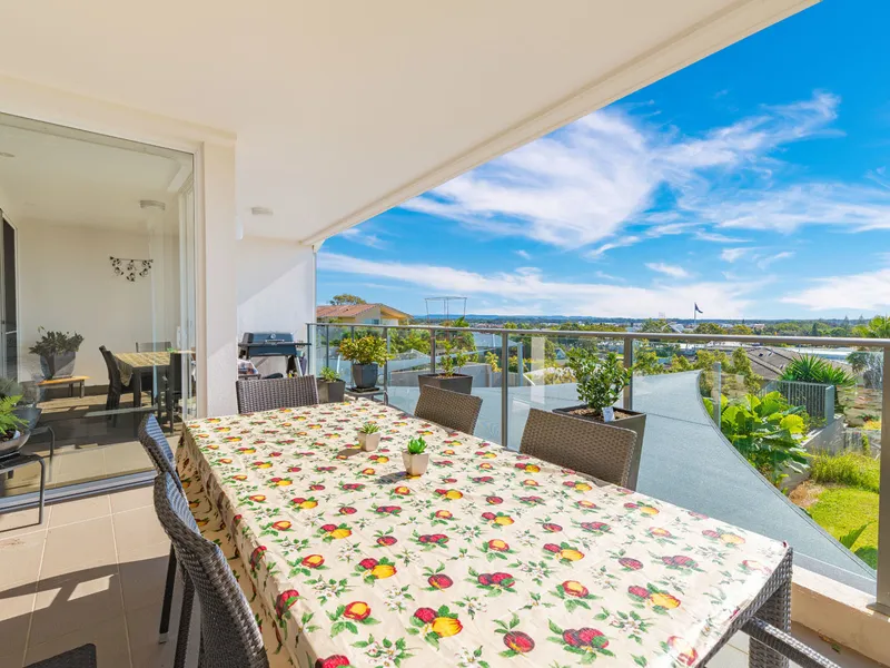 Resort Lifestyle With Water Views!