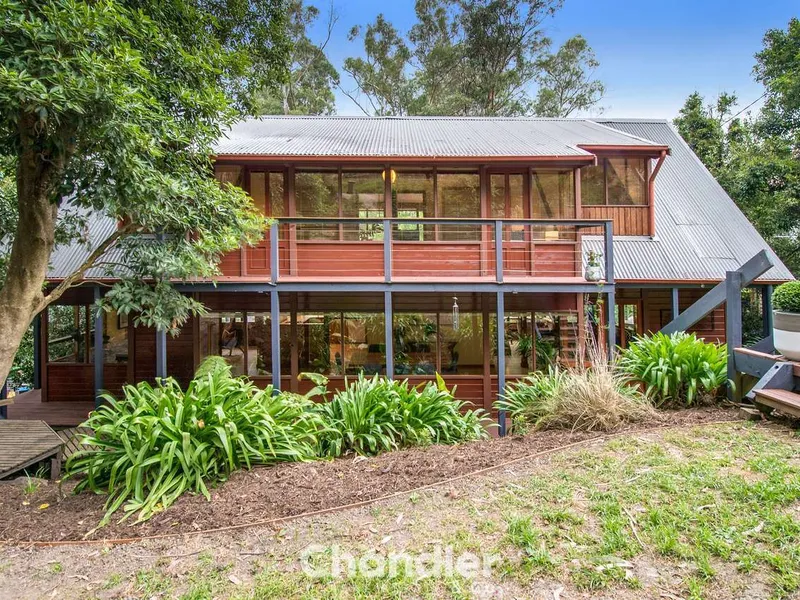 UNIQUE HILLS HOME WITH PLENTY OF LIVING