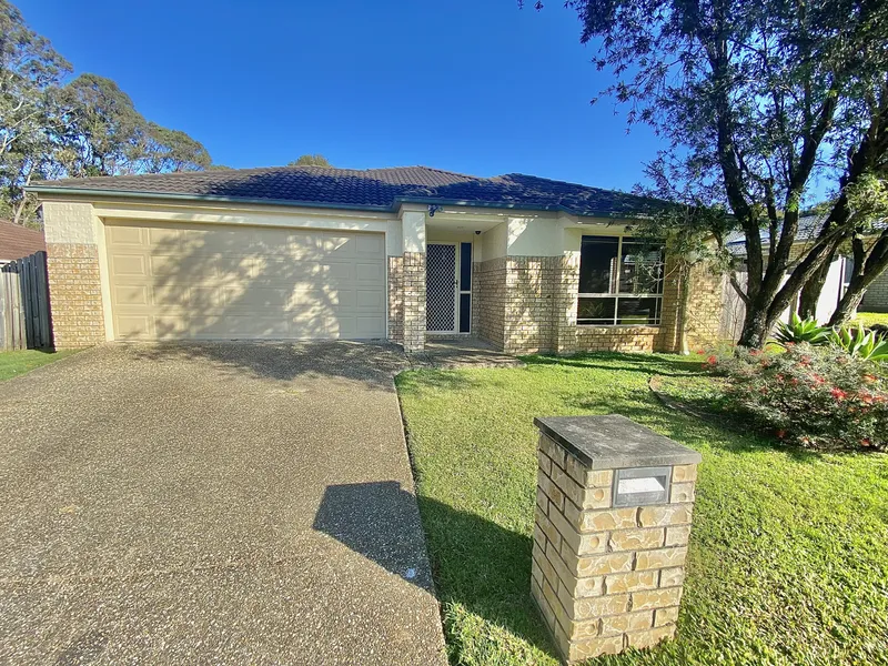 PERFECTLY POSITIONED IN A QUIET POCKET OF SOUGHT-AFTER CLEVELAND