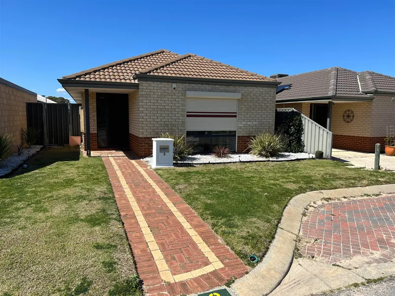 Situated In The Sought After Baldivis Estate!