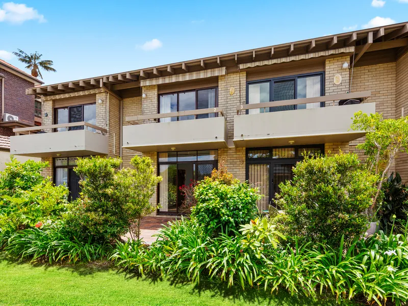 Townhouse in prime lifestyle address