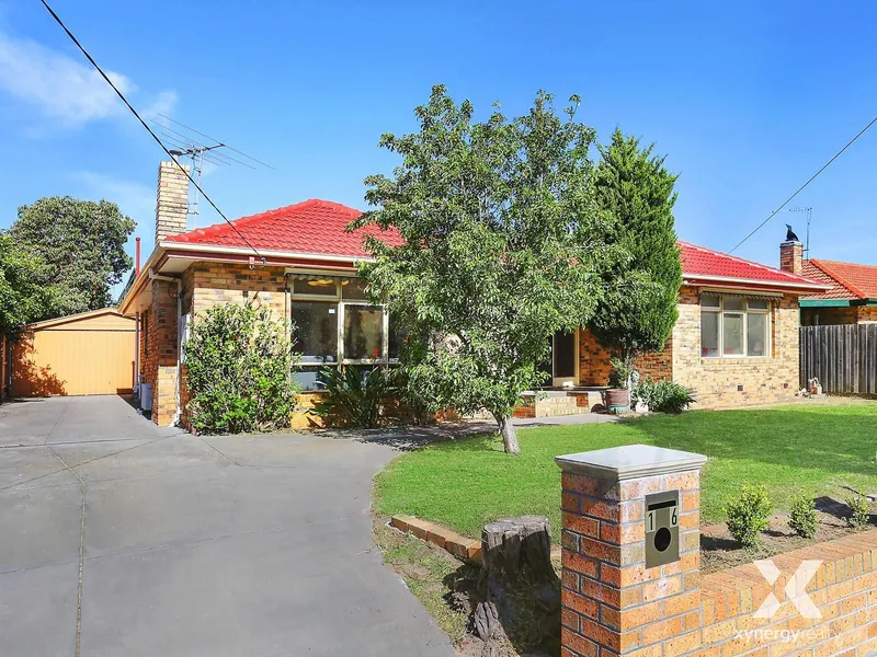 Beautiful 4 Bedroom House In Moorabin