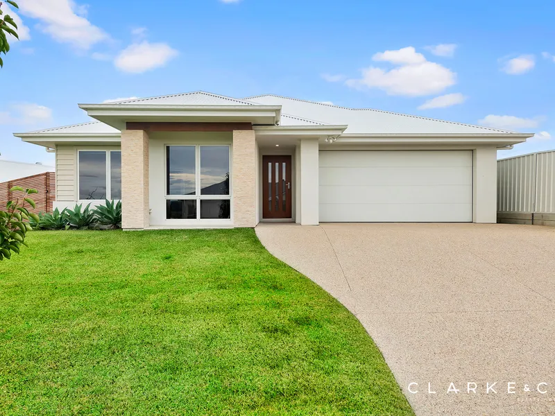 AMAZING LUXURY WITH STUNNING VALLEY VIEWS!