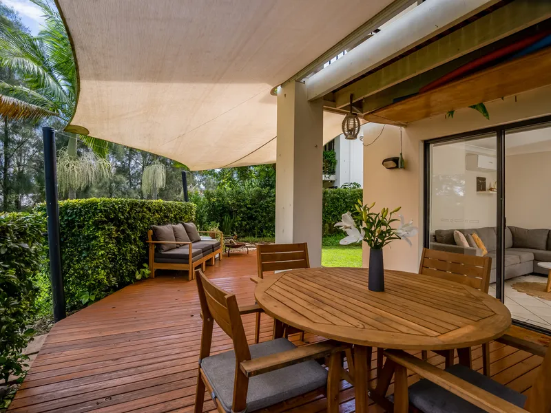 323 REASONS TO BUY THIS GORGEOUS RENOVATED HOME!