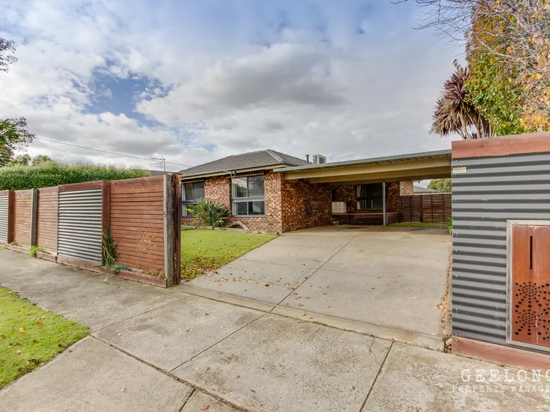 Grovedale Living with a Great Garage (check out our 3D Tour)