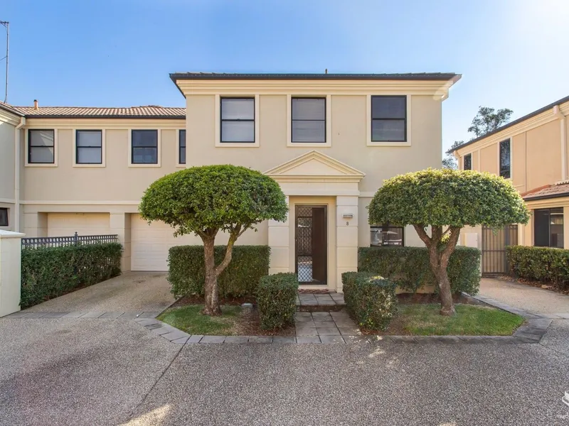 Charming 3-Bedroom Townhouse in the Heart of Ashmore