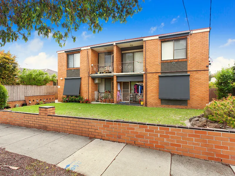 TWO BEDROOM APARTMENT IN THE HEART OF BENTLEIGH | HODGES CAULFIELD