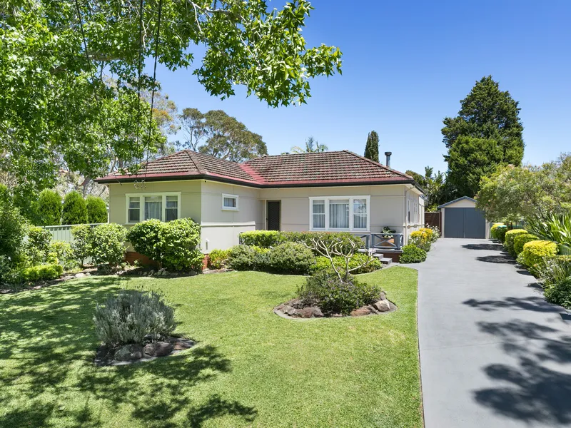 Single Level Entertainer | Approx. 891sqm