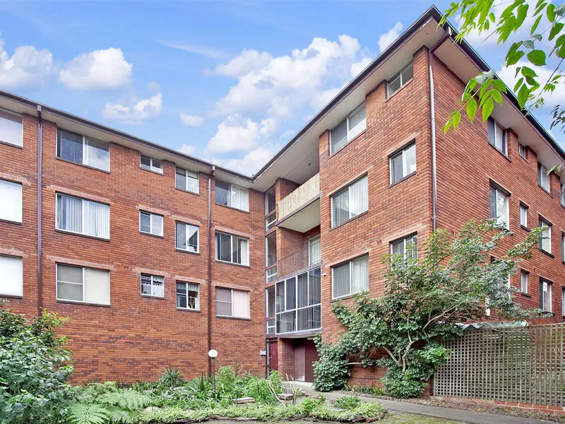 Modern 2 Bedroom Apartment with LUG