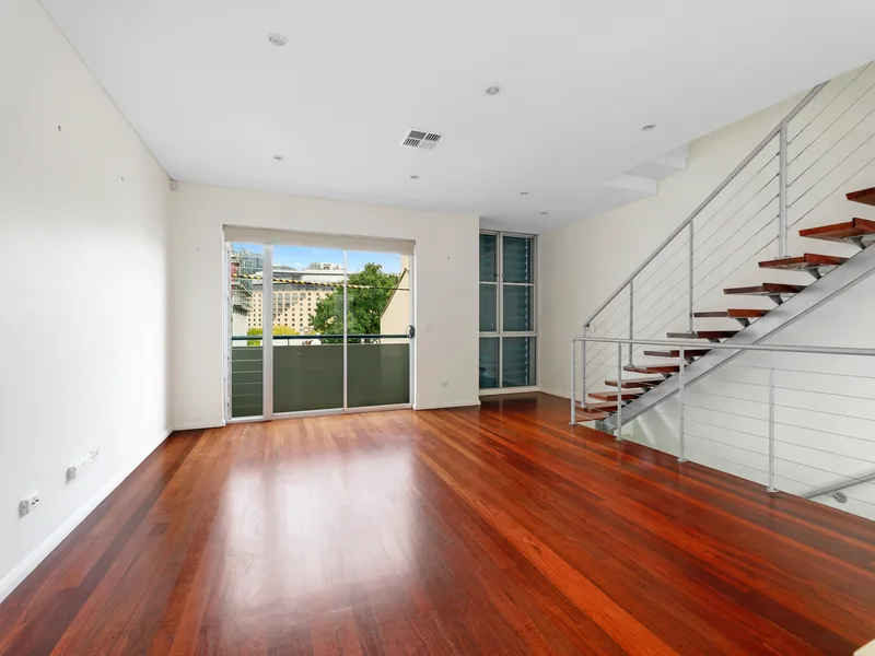 & Another leased by Panos Stamoulos!
