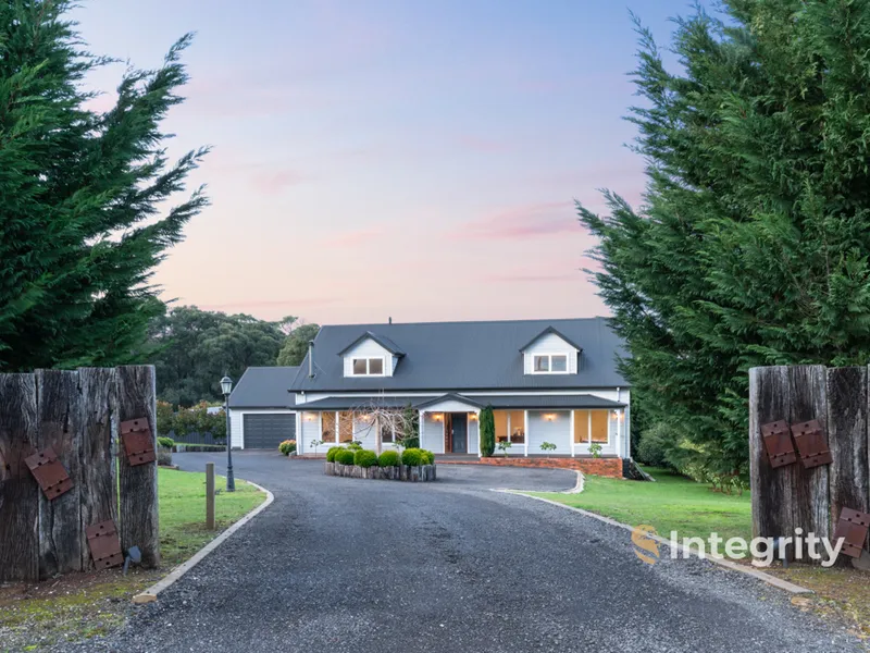 Cape Cod Design Meets Regional Ambience