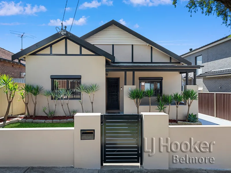 Immaculate Full Brick Family Home, Superb Convenience