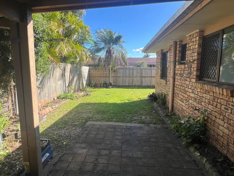 3 Bed Villa Close To Town