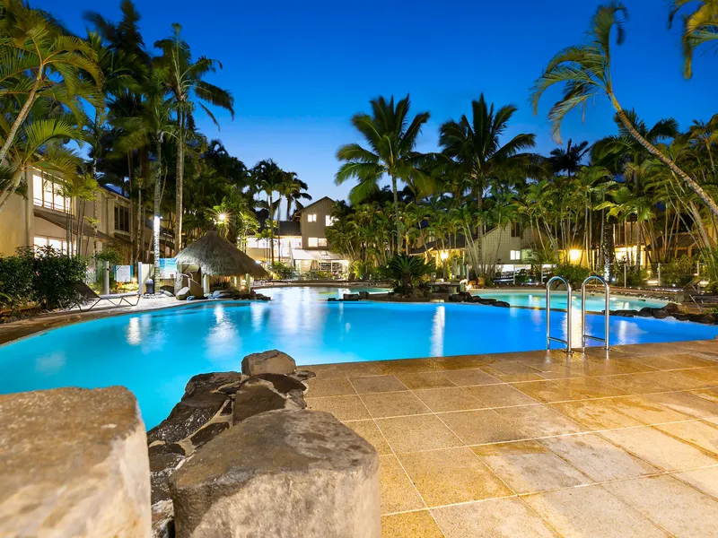 Nest or Invest - walking distance to Hastings street