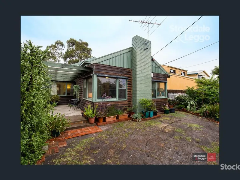 3 BEDROOM FAMILY HOME FOR RENT IN ALTONA !