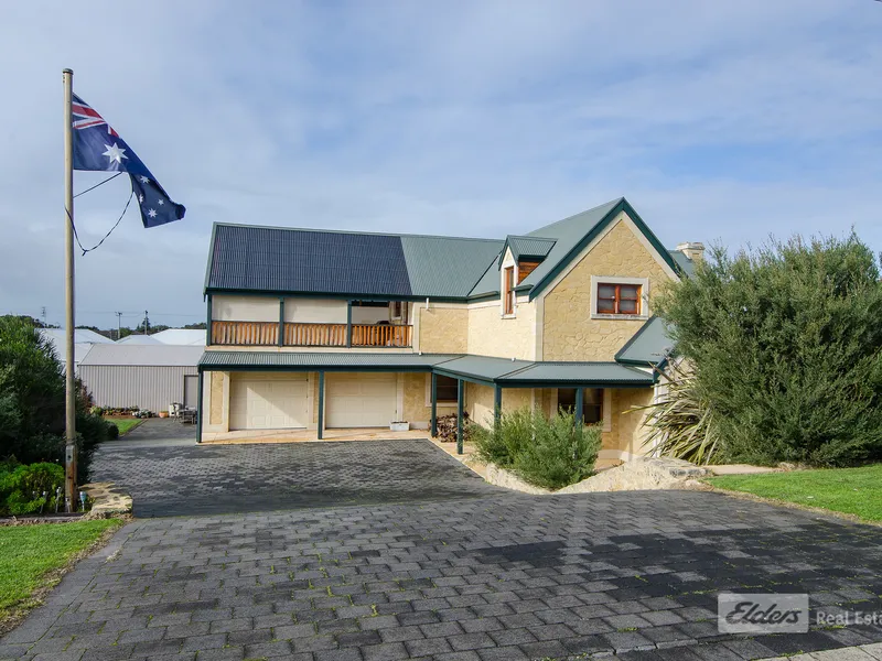 Looking to live the popular Beachport Lifestyle