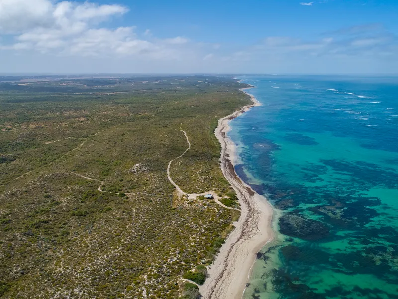 900 ACRE PRIME COASTAL LANDHOLDING