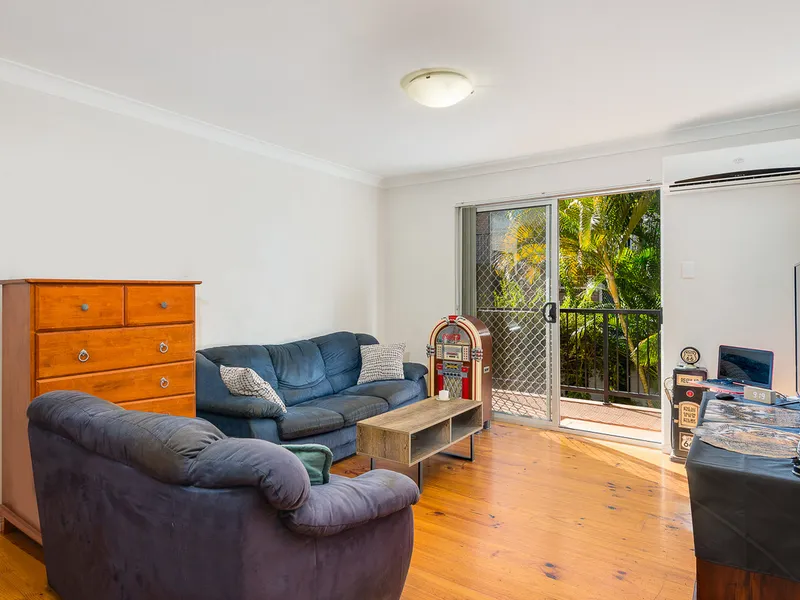 Space and Comfort in a Superb Location