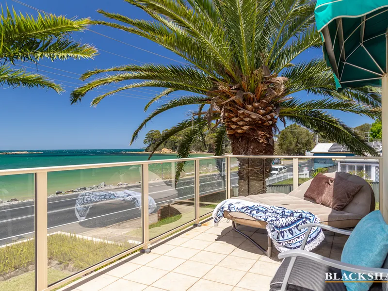 BEACHSIDE LIVING WITH PANORAMIC VIEWS