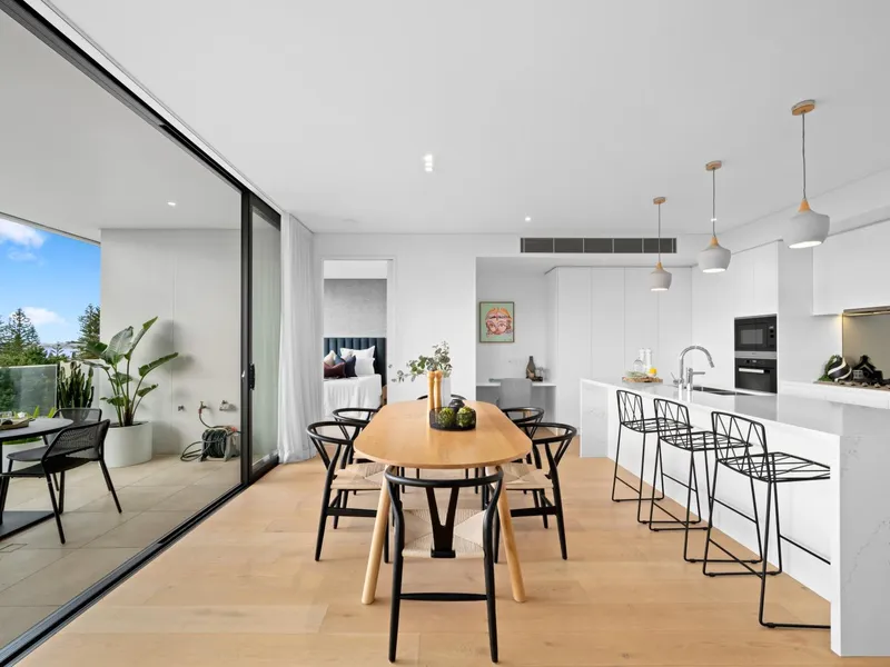 'Mira', Luxurious Beachside Living, North East Facing And Water Views