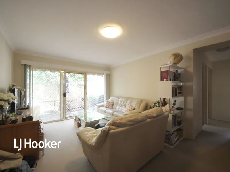 Spacious Garden Apartment in Excellent Location