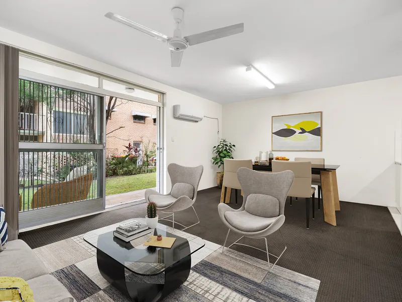 Ground Floor Unit 150m from Coorparoo Square