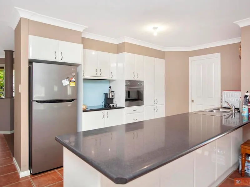 FEELING FINE ON FLETT STREET